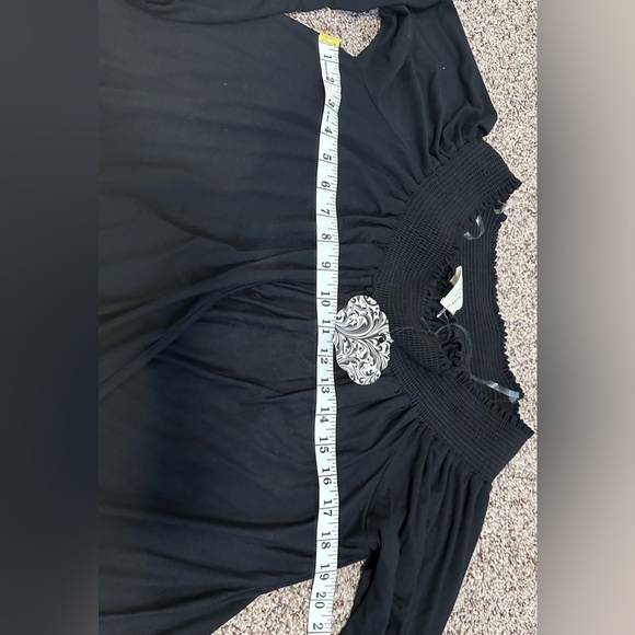 โจ Off-Shoulder Long Sleeve Blouse โ Black, NWT by 1.4.3 Story โจ - Picture 11 of 13